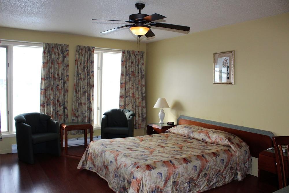 Motel Quatre Saisons Forestville Luaran gambar