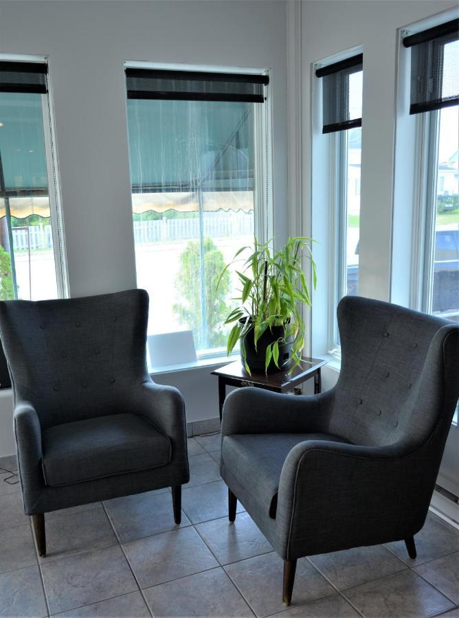 Motel Quatre Saisons Forestville Luaran gambar