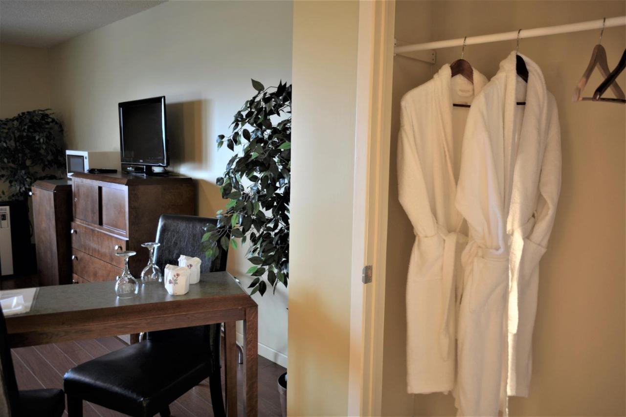 Motel Quatre Saisons Forestville Luaran gambar